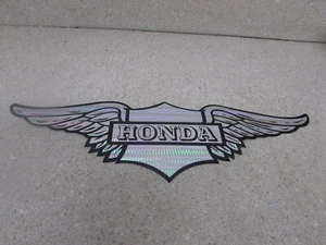 VINTAGE HONDA MOTORRAD GROSSER SILBER FLÜGEL PRISMATISCH METALL AUFKLEBER STICKER 16X5 - Bild 1 von 3