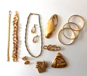 Vintage Monet Gold Tone Jewelry Lot All Signed & Wearable