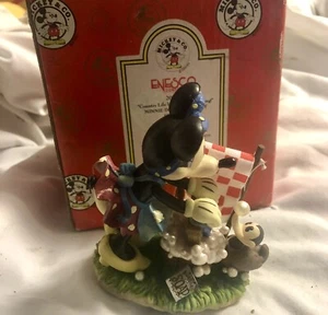 Disney Enesco Country Life Is Good Clean Living Minnie Mouse Figurine #205281 - Picture 1 of 7
