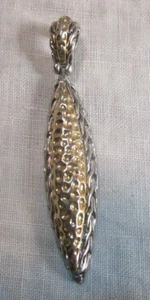 Colgante Tono Plateado Metal Dorado Oblongo Ovalado Elevado Martillado Centro Retro - Imagen 1 de 6