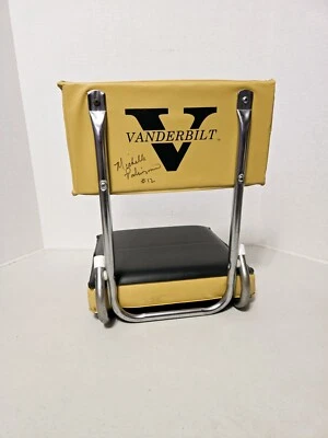 Assento Vanderbilt Commodores Bleacher Stadium década de 1990 ASSINADO MICHELLE PALMISANO #12 - Imagem 1 de 4