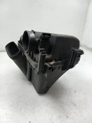 01-05 LEXUS GS430 BASE 4.3L RWD AT AIR CLEANER BOX  - Image 1 of 4