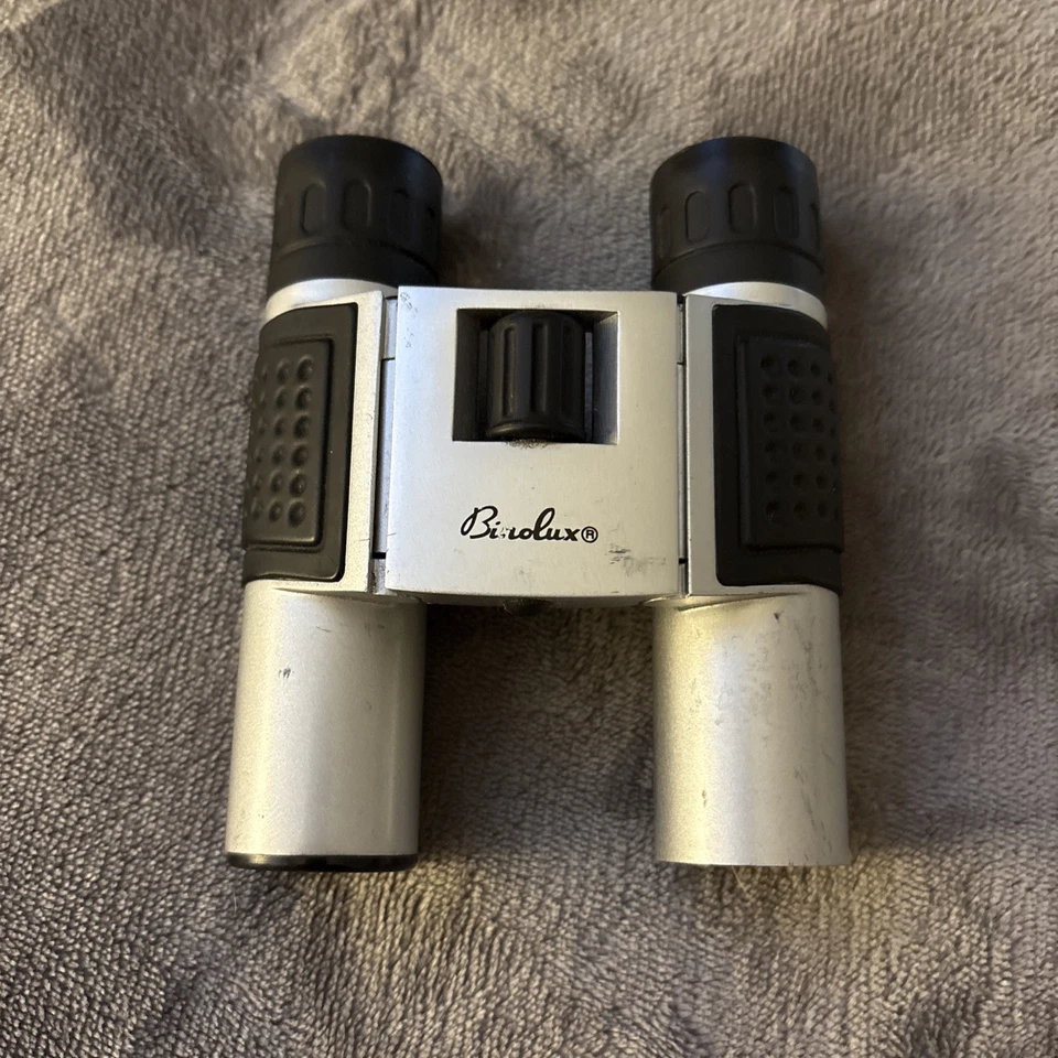 Binolux Binoculars 10 X 25 288ft - 1000 Yards 96M/1000M in Case Travel - Image 1 of 3
