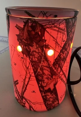 Calentador de cera rosa Scentsy Mossy Oak Break Up camuflaje rosa Foto 1 de 4