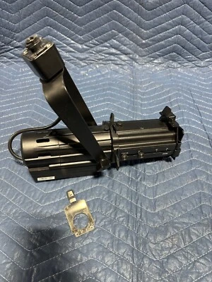 Chauvet Professional Ovation ETD40WW - LED leko track light fixture. - Image 1 of 4