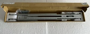 ASUS Tool Less Rails de crémaillère à friction pour serveurs 1U / 2U 13SV0006AM0821 R40 C - Photo 1/5