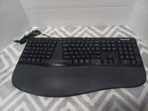 Microsoft Model 1878 Wired USB Ergonomic Keyboard - Picture 1 of 5