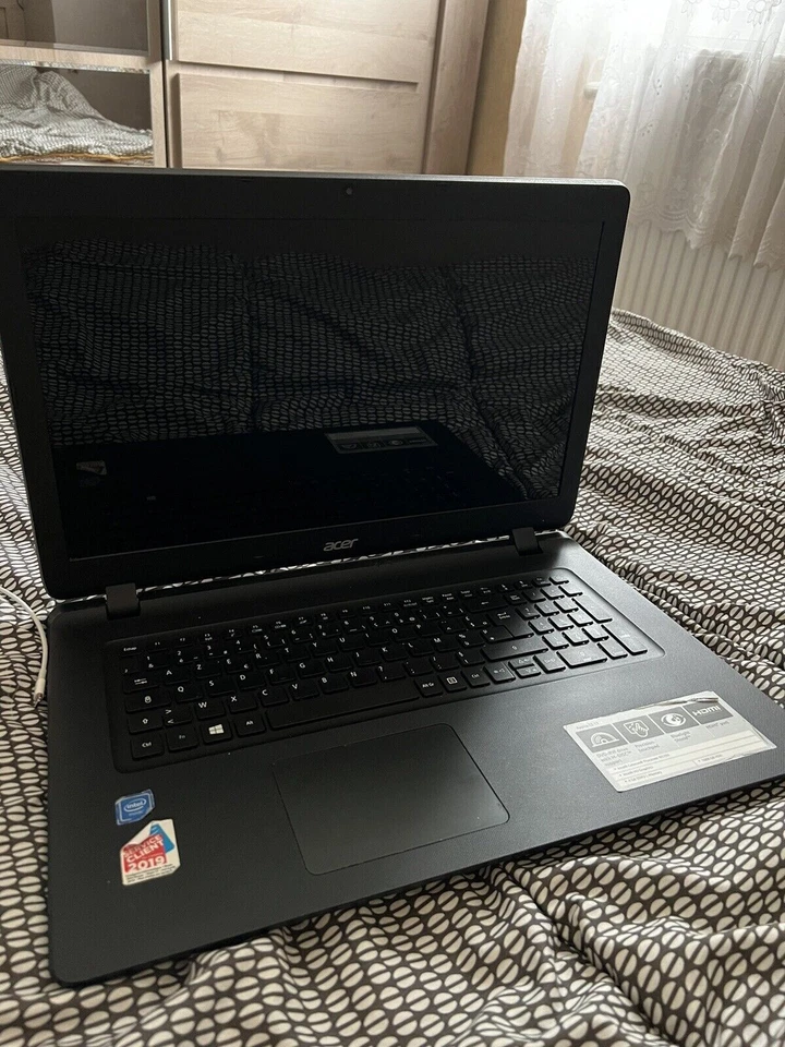 Acer Aspire 7540G 17,3" pouces Windows XP - Photo 1/1