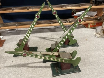 (4) Lionel Prewar No. 077 & 77 Crossing Gate, Black Untested, As Is ￼ - Image 1 of 4