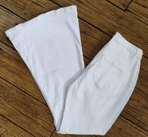 Womens Denim Flare Pants Stretch High Rise White Jeans Size 10 70s Vintage Style - Picture 1 of 5