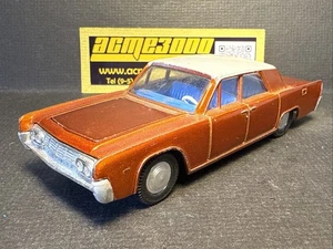 1964-69 Dinky Toys - 170 LINCOLN CONTINENTAL 4 Door Sedan - Copper - No Box - Picture 1 of 12