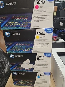 Paquete de 4 tóneres de color originales HP 504A para Color LaserJet Pro CP3525, CM3530 - Imagen 1 de 4