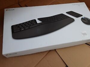 Microsoft L5V-00006 Sculpt Ergonomic Wireless Desktop - Keyboard, Number Pad 