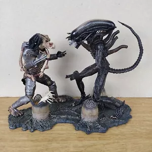 MOVIE MANIACS ALIEN VS. PREDATOR MCFARLANE, SERIE 5 DELUXE SET - Imagen 1 de 6