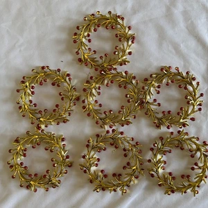 Vintage 7 Stck. Weihnachtsschmuck bruchsicher Gold Weihnachtskranz Beeren 5 Zoll - Bild 1 von 4