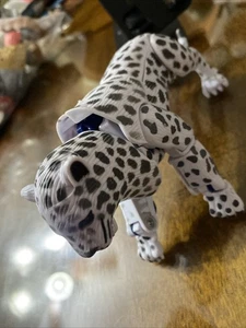 5" Adventure Planet Transforming Snow Leopard Roboter Actionfigur - Bild 1 von 3