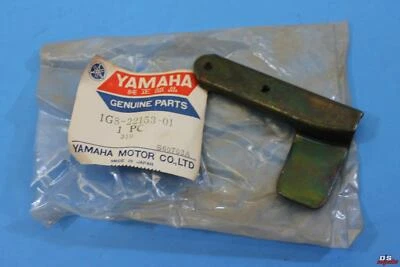 Protector de cadena Yamaha 76 YZ100 YZ125 YZ175 1G8-22153-01 NUEVO DE STOCK Foto 1 de 3