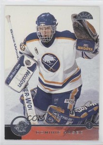 1996-97 Leaf Dominik Hasek #19 HOF