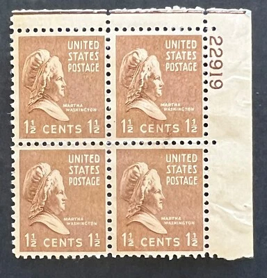 Scott#: 805 - Martha Washington 1½¢ 1938 Plate Block of Four MNHOG - Lot 15 BA - Image 1 of 2