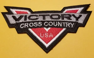 Parche rojo bordado Cross Country Victory Motorcycles EE. UU. aprox 2,5 x 4,5" - Imagen 1 de 3