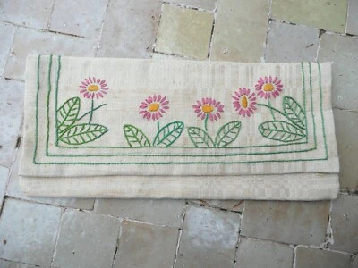 porte serviette ancien brodé - Photo 1/4