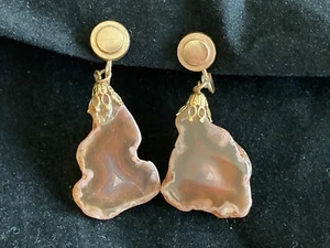 Vintage Pair of Brown Stone and Gold Toned Metal Screw On Earrings - Picture 1 of 7
