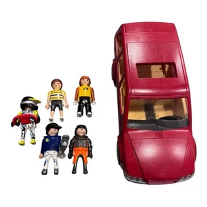 Playmobil Red Family Car Family Fun 9421 incompleto + personaggi extra - Foto 1 di 24