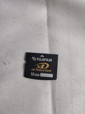 Fujifilm xD Picture Card 16MB Camera Memory Card (Fits Olympus) - Image 1 of 2