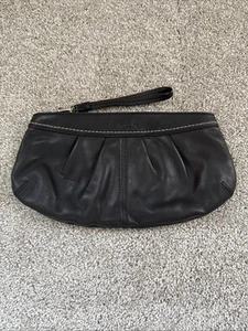Coach Pleated Black Leather Wristlet Clutch PuF13734 Excellent - Imagen 1 de 8