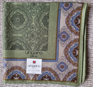 Neu mit Etikett Unaro Paris grün/blau/grau persische Rosette quadratisches Baumwolltaschentuch Japan - Bild 1 von 4