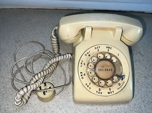 Vintage 1966 Western Electric Beige Rotary Desk Phone UNTESTED *313 Area Code* - Picture 1 of 14