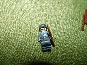 BricksStuff Deutscher Wehrmacht Soldat mit BrickArms mit Gewehr! N.3 - Bild 1 von 5