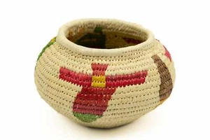 Cesta vintage tejida a mano hecha por artesanos indígenas - Imagen 1 de 11