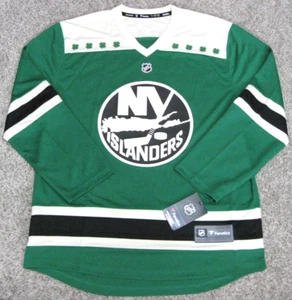 New York Islanders St. Patrick's Day Men's Large Green Fanatics Breakaway Jersey - Picture 1 of 6