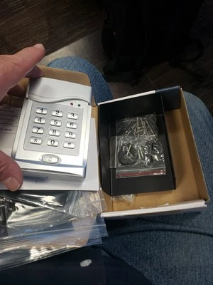 ALEKO LM106M Universal Touch Panel Wired Keypad 24V - Image 1 of 4