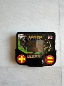 VIDEOGIOCO PORTATILE JURASSIC PARK TIGER ELECTRONICS VINTAGE VIDEO GAME TESTED - Foto 1 di 6