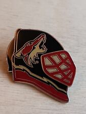 Phoenix Arizona Coyotes NHL Hockey Goalie Mask Vintage Pin Pinback D1