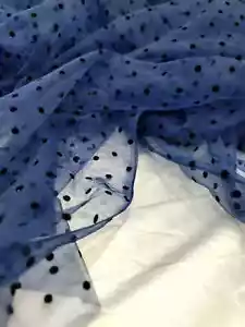 Marineblau Tüll Netz Stoff verkauft von The Yard schwarz Samt Tupfen für Kleid - Bild 1 von 11