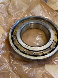 N213M SKF New Cylindrical Roller Bearing -Old Stock - Picture 1 of 3