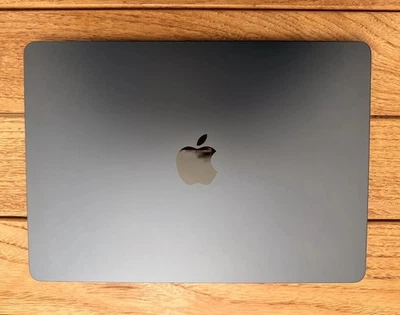 Apple MacBook Air M2 256GB SSD, 8GB RAM Mezzanotte Midnight Apple M2 13,6” - Bild 1 von 4