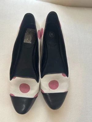 Johnston and Murphy Rosa/Azul Marino Lunares Mujer Pisos Talla 10M Poco Uso $25 Foto 1 de 4