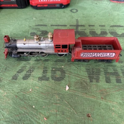 Tyco Mantua HO Scale Western & Atlantic 4-6-0 Steam engine with Tender Vtg Set - Image 1 of 4