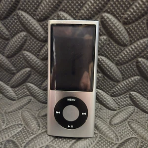 Apple iPod Nano 5th Gen A1320 – 16GB Silver – For Parts or Repair – Powers On - Picture 1 of 4