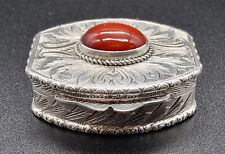 ANTIQUE VICTORIAN STERLING SILVER ENGRAVED SNUFF/PILL BOX WITH AGATE/UK/C1900