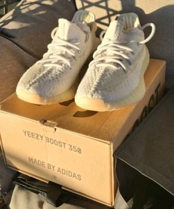ADIDAS YEEZY BOOST 350 V2 SIZE 8UK CREAM - Picture 1 of 10