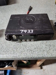 Motorola Cm300 VHF Two Way Mobile Radio 146-174MHZ 32CH - Picture 1 of 3