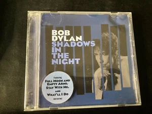 CD: BOB DYLAN "SHADOWS IN THE NIGHT" 10 TRACKS 2015 COLUMBIA 0888750579621 - Picture 1 of 4