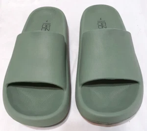 Nobo Größe 7 No Boundaries bequeme Damen-Sandalen mit Kissen salbeigrün – sehr guter Zustand - Bild 1 von 6