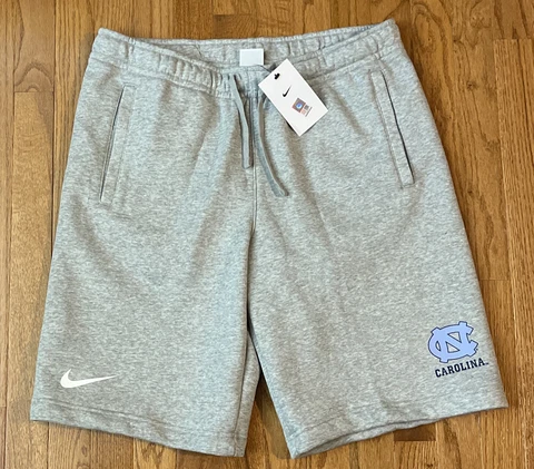 Men's North Carolina Tar Heels UNC Nike Club Fleece Shorts NWT Large Cover