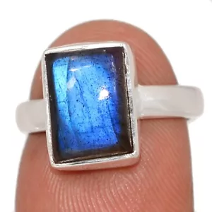 Natural Labradorite - Madagascar 925 Sterling Silver Ring Jewelry s.6 CR70068 - Picture 1 of 1